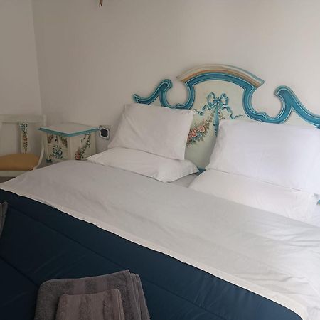 La Casa Di Rosa Apartment Sorrento Luaran gambar