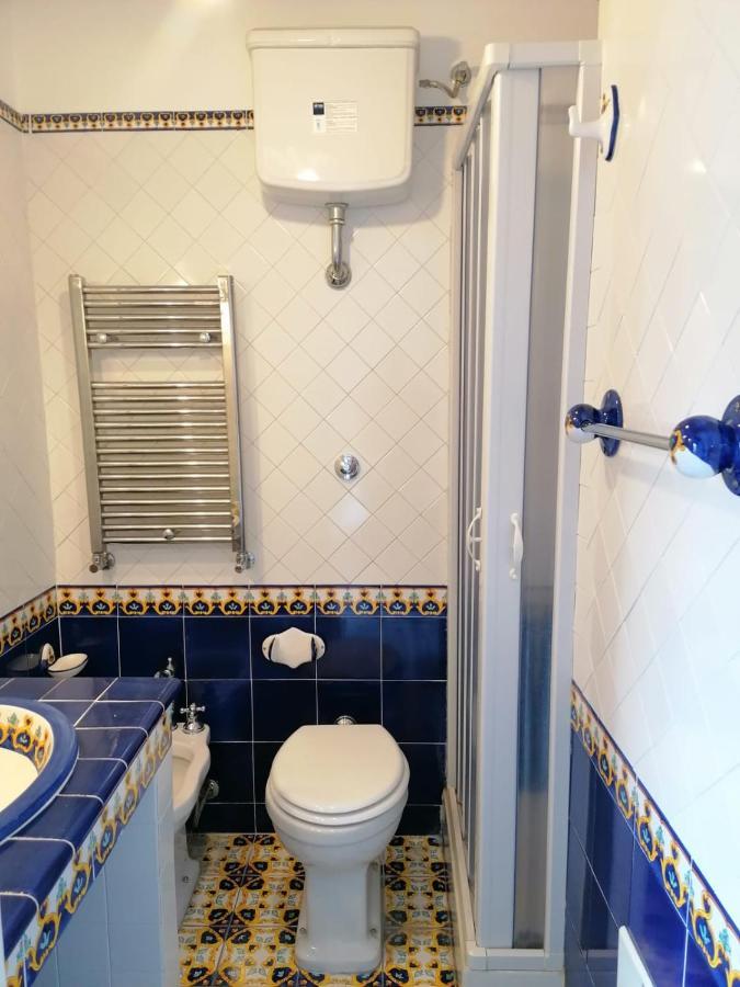 La Casa Di Rosa Apartment Sorrento Luaran gambar