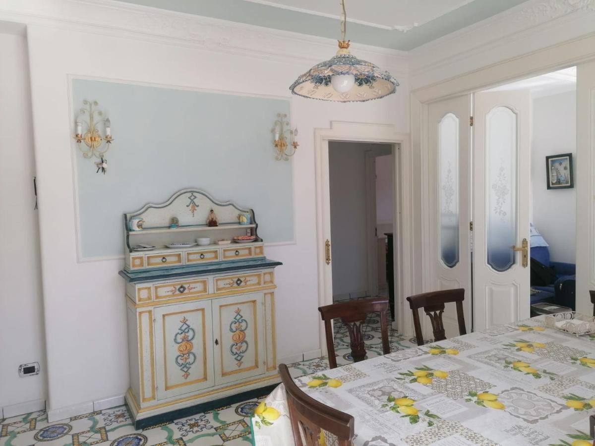 La Casa Di Rosa Apartment Sorrento Luaran gambar
