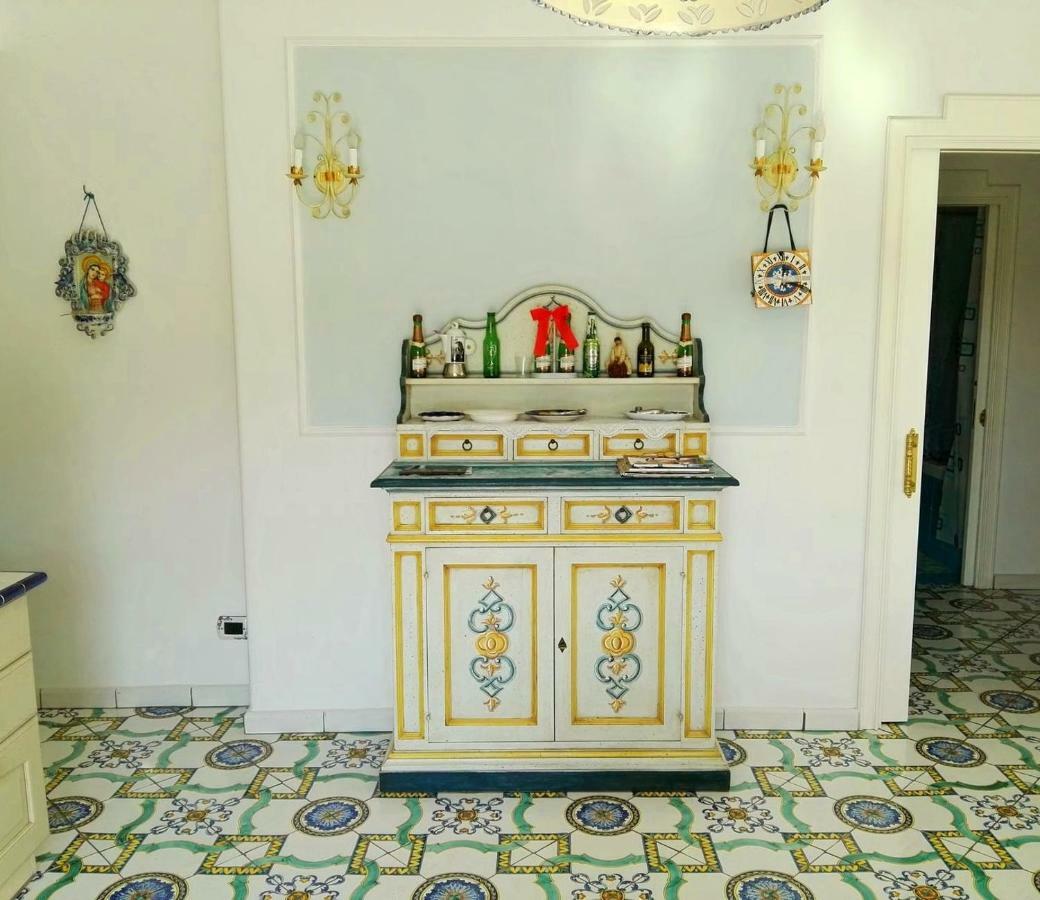 La Casa Di Rosa Apartment Sorrento Luaran gambar