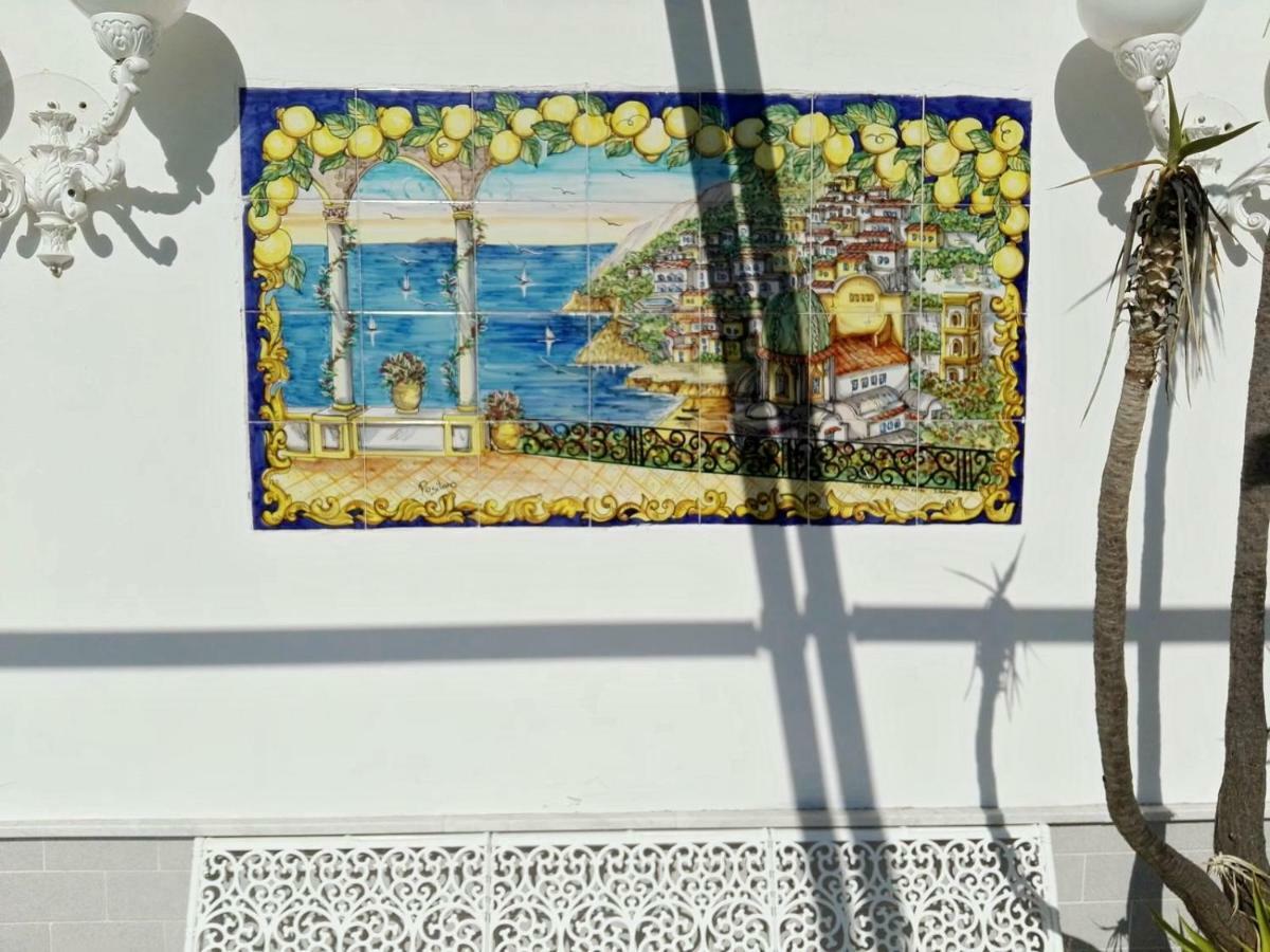 La Casa Di Rosa Apartment Sorrento Luaran gambar